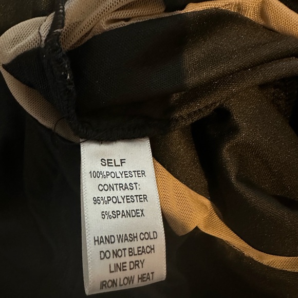 Fashion Nova Mayra Jumpsuit NWT - Picture 15 of 15